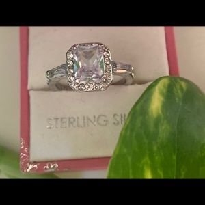 BEAUTIFUL ZIRCONIA  925 RING SIZE ( 9 )